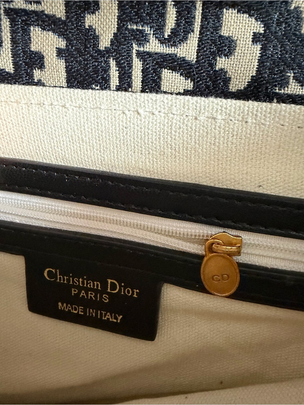 Dior Black & Cream Saddle Bag with Gold hardware - Picture 3 of 8